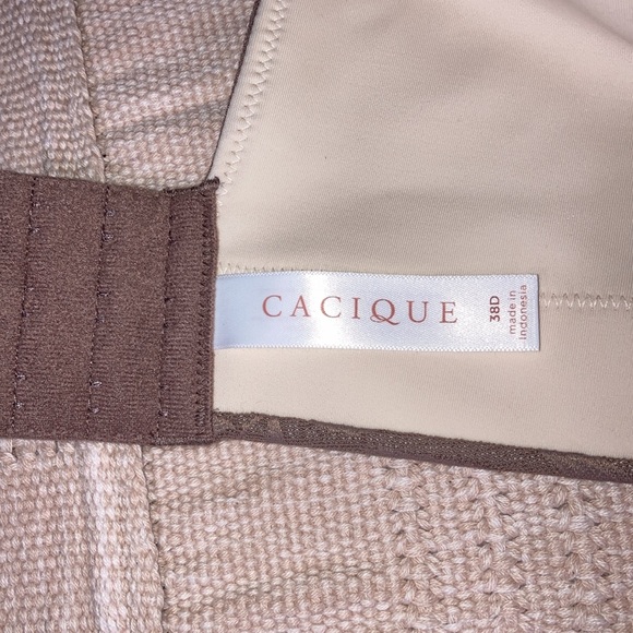 Cacique lightly lined balconette bra size 38D NWT - Picture 4 of 9